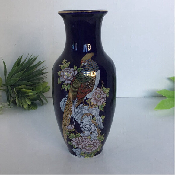 VINTAGE Japanese Kuntani Imperial Vase 8” - Picture 1 of 6